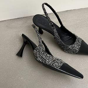 Sandales d'été et d'automne pour femmes à motif léopard, ultra-hautes, à bout ouvert, talon carré, légères, semelle en caoutchouc, fines, minimalistes, à enfiler - Product Image 4