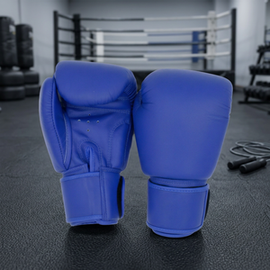 ถุงมือชกมวย 8 ออนซ์ สกรีนโลโก้ได้ ขายดี หนัง PVC สีขาว นุ่มสบาย กันน้ำ เหมาะสำหรับฝึกซ้อมคิกบ็อกซิ่งทุกวัน - Product Image 3