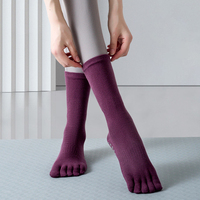 Chaussettes de yoga et de Pilates antidérapantes pour femmes, en coton peigné tricoté à 5 doigts, sans couture, respirantes et à séchage rapide, vente en gros