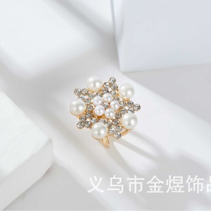 Hebilla de pañuelo con perlas y diamantes en forma de estrella para mujer, accesorio elegante para camisa, otoño 2023, fabricado en Jinhua - Product Image 4