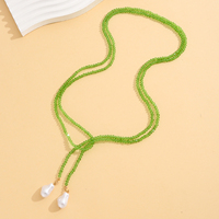 Collier lariat tendance à double rang de perles vertes avec extrémités en perles baroques blanches, sans fermoir, bijou drapé, cadeau pour femme, mariage, fête