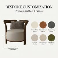 Courbes en teck doré, douceur bouclée. Fauteuil sculpté pour bureau à domicile et salons d'hôtel : Confort moderne