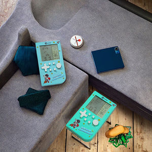 เครื่องเล่นเกม INNOPRO รุ่น 1904 จอใหญ่ สไตล์เรโทร คลาสสิก  จอยสติ๊กไร้สาย BT  ออกแบบตามหลักสรีรศาสตร์ ผลิตแบบพิเศษ - Product Image 3