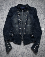 Veste en jean à col montant et double boutonnage, délavée style vintage, avec boutons métalliques décoratifs, coupe ajustée