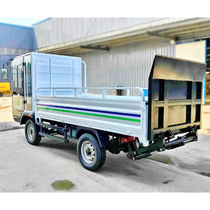 Camion poubelle électrique avec hayon hydraulique, conception à trois portes pour un chargement et un déchargement faciles des bacs à déchets - Product Image 3