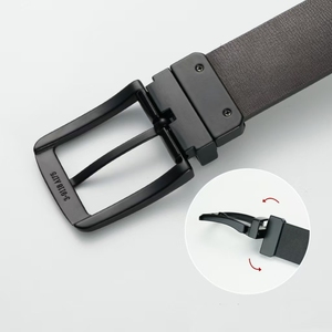 Cintura Formale da Uomo in <span class=keywords><strong>Pelle</strong></span> <span class=keywords><strong>Nera</strong></span> con Fibbia Argento Lucido, Ideale per Abbigliamento Business e Ufficio Professionale - Product Image 4