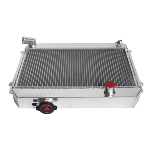 Komplett Aluminium Wassertank-Kühler für <span class=keywords><strong>Dsun</strong></span>/Nissan 510 521 Pick-up 4.3L/1.6L 1968-1973 Werksangepasstes Motorkühlsystem - Product Image 3