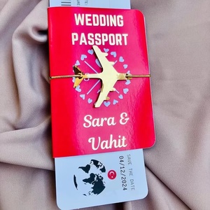 Carte d'invitation de mariage personnalisée format passeport, suite pliée en deux, design professionnel, paiement postérieur, vente en gros en vrac - Product Image 3
