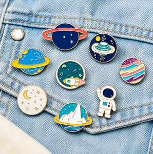 Set de Pines de Esmalte Duro Personalizados con Temática Espacial: Cohete, Astronauta, Planeta, OVNI, Galaxia - Insignias Metálicas para Solapa OEM ODM - Product Image 1