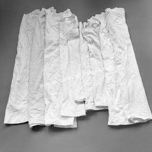 Chiffons de nettoyage industriels en coton blanc, coupés à partir de t-shirts usagés, pour le nettoyage - Product Image 1