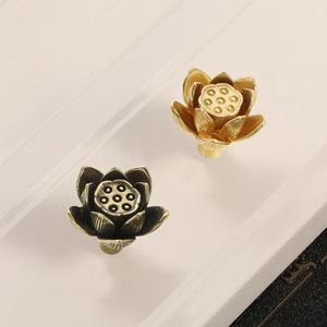 Poignée de porte en laiton <span class=keywords><strong>style</strong></span> chinois vintage, forme de fleur de lotus, crochet en cuivre, créative et paisible, pour armoire - Product Image 3