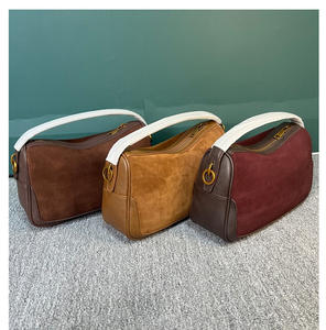 2026 नई लक्जरी असली चमड़े के हैंडबैग विंटेज फैशन महिलाओं के कंधे पर बड़ी क्षमता वाला क्रॉसबॉडी बैग बैग - Product Image 1