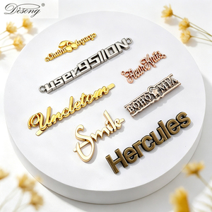 Étiquette métallique ovale personnalisée avec logo gravé, à coudre, en or, or rose ou argent, pour hijab, vêtements et accessoires. - Product Image 6