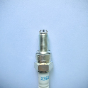 <span class=keywords><strong>Bougies</strong></span> d'allumage originales pour motos Ngk 4548 CR9EK pour Suzuki GSF600/S / GSX600F /Bandit600/S 600cc OEM 0948200411 - Product Image 6