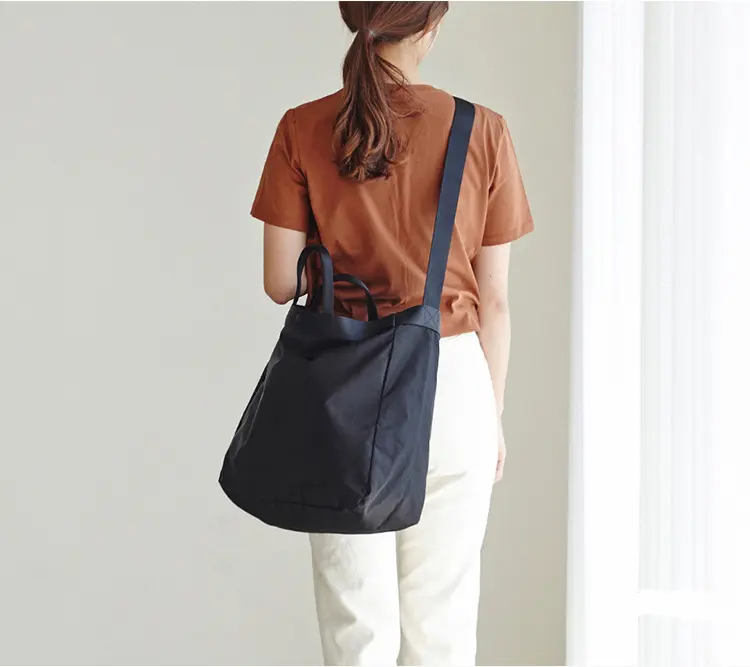 नई कोरियाई शैली का फैशन बड़ी क्षमता वाला पुन: प्रयोज्य नायलॉन बैग यात्रा फिटनेस कॉलेज छात्र कंधे वाला टोट बैग