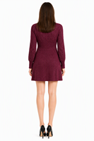 Benutzerdefiniertes LOGO Damen Strickkleid Gestricktes Langarm V-Ausschnitt Crop-Top Einfarbig Lässige Mode Winter Acryl OEM & ODM Fabrik