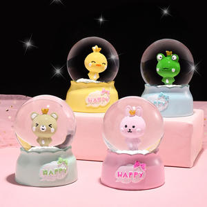 Boule de cristal en forme de flocon de neige avec motif de dessin animé lumineux, ornements en verre, jouets pour enfants, cadeaux de mariage et d'anniversaire, vente en gros - Product Image 2