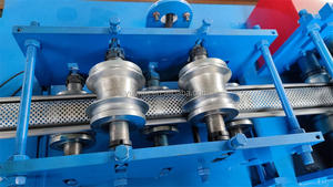 Máy Đóng Cửa Bằng Nhôm Tạo Hình Cuộn Dây Đàn Hồi Giá Nhà Máy Giá Rẻ Với Bọt Pu - Product Image 3