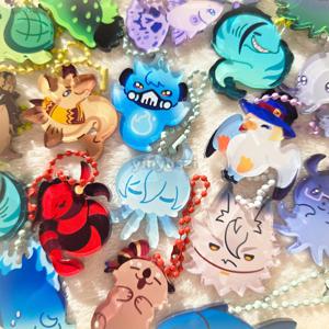 Support en acrylique OEM/ODM – Lire la description – Breloque mini aquarium Twisted Wonderland pour bébés et enfants - Product Image 2