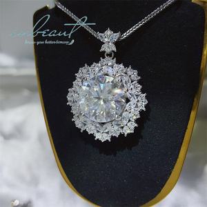 Nouveauté Argent 925 Original 10 Carat Passé Diamant Test D Couleur VVS1 Moissanite Flocon De Neige Pendentif Collier Femmes Bijoux - Product Image 2