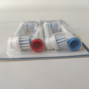 Cabezal <span class=keywords><strong>de</strong></span> cepillo <span class=keywords><strong>de</strong></span> dientes <span class=keywords><strong>de</strong></span> viaje eléctrico <span class=keywords><strong>de</strong></span> cabeza redonda negra Recargable respetuoso con el medio ambiente original con cabezal <span class=keywords><strong>de</strong></span> cepillo <span class=keywords><strong>de</strong></span> dientes reemplazable - Product Image 1