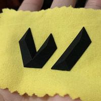 Nouvelles étiquettes en silicone gaufré haute densité avec logo personnalisé en lettres en relief pour vêtements