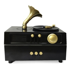 Retro Rotating Phonograph USB Humidifier with for for Ultrasonic Atomizer Low-Capacity Aroma <strong>Diffuser</strong> 2-8 Hours Timing - Product Image 5