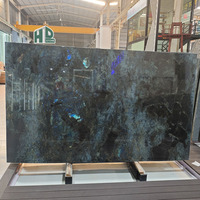 Dalle de granit Labradorite Labrador émeraude bleu foncé translucide de haute qualité pour décoration murale de bar d'îlot de cuisine prix inférieurs