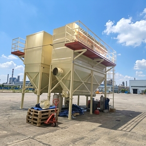 Système de filtration à jet pulsé haute efficacité avec moteur, spécial pour le traitement des poussières et des fumées dans les lignes de production d'engrais - Product Image 1