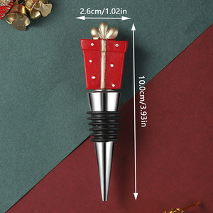 Bouchon de bouteille de vin en résine rouge, design cadeau de Noël, pour la décoration des fêtes - Product Image 3