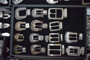 Chariot à baies de style occidental pour <span class=keywords><strong>boucle</strong></span> en alliage de zinc et métal durable pour <span class=keywords><strong>boucle</strong></span> - Product Image 5