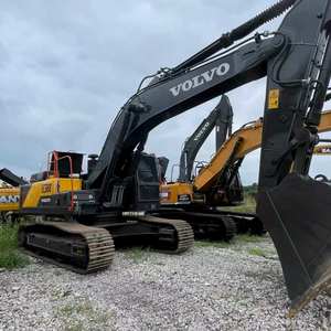 Excavatrice Volvo EC380 bien entretenue, inspectée, testée et durable pour les opérations de dragage intensif, de construction de canaux fluviaux et de travaux maritimes - Product Image 4