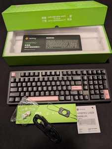 Teclado Inalámbrico para Juegos LEOBOG Hi98 PRO, Programable, Tri-Modo, con Iluminación RGB Intercambiable en Caliente - Product Image 4
