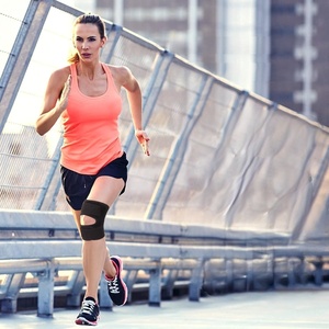Rodillera Ligera <span class=keywords><strong>para</strong></span> <span class=keywords><strong>Correr</strong></span>, Baloncesto y Montañismo con Protección Básica <span class=keywords><strong>para</strong></span> Fitness y Deportes - Product Image 4