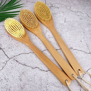 Spazzola Professionale Personalizzabile con Logo, Manico Lungo Naturale, per Bagno e Corpo, Esfoliante con Setole di Cinghiale, Scrubber per Doccia per Uomini e Donne - Product Image 1