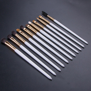 Pinceaux de <span class=keywords><strong>maquillage</strong></span> pour les yeux de style européen, luxueux et populaires, 11 pièces, poils synthétiques, manche en bois, ensemble de pinceaux pour le <span class=keywords><strong>maquillage</strong></span> des yeux, vente en gros en usine - Product Image 1