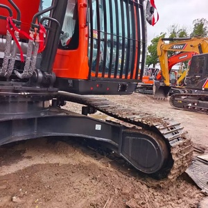 รถขุดไฮดรอลิก Doosan DX340LC มือสอง สภาพดี เหมาะสำหรับงานก่อสร้าง/เกษตรกรรม ขุดดิน เครื่องยนต์ เกียร์ ปั๊ม - Product Image 4