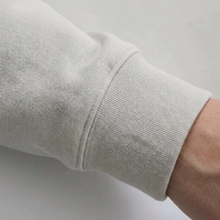 Ensemble de survêtement gris clair décontracté, personnalisable avec logo OEM, comprenant un sweat à capuche zippé épais et un pantalon assorti, style streetwear uni