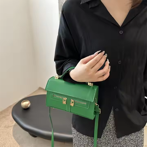 2025 Lady Fashion PU Leather Women's Star Pattern <b>Crossbody</b> <b>Messenger</b> <b>Bag</b> with Zipper Closure - Product Image 4