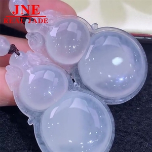 Vente en gros usine : Pendentif ornemental en jade de Birmanie de qualité A, émeraude gourd effet glace, cadeau pour la Journée de la Femme - Product Image 1
