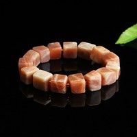 Bracelet en pierres carrées de pierre de lune orange naturelle Aiyu en gros, bracelet en cristal de pierre de soleil, fournitures pour diffusion en direct