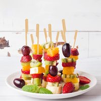 Brochettes et bâtonnets de barbecue en bois jetables biodégradables et écologiques, faciles à nettoyer pour le camping en plein air