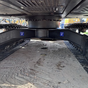 Excavadora Usada Hitachi Zaxis70 de 7 Toneladas de Alta Calidad en Venta con Componentes Principales: Motor, Caja de Cambios, Bomba de Engranajes - Product Image 6