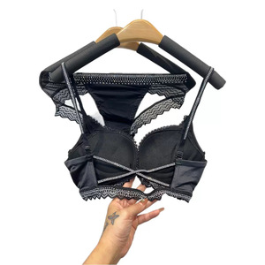 Soutien-gorge push-up extra épais pour femmes à poitrine petite, sans armatures, en satin et dentelle, avec dos élégant, à boutonnage frontal - Product Image 5