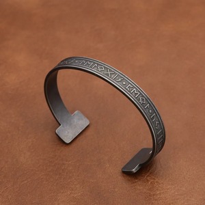 Yunnique – Bracelet manchette ouverte en forme de rune viking pour homme, en acier inoxydable, style rétro, couleur tendance, cadeau, bijou, accessoire de mode - Product Image 2