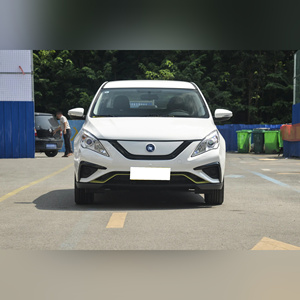 รถยนต์ไฟฟ้าใหม่ Dongfeng Forthing S50 EV 2024 รุ่นออนไลน์ ขับเคลื่อนด้วยไฟฟ้าล้วน แบตเตอรี่ใช้งานได้นาน พวงมาลัยซ้าย 4 ประตู 5 ที่นั่ง แบบซีดาน - Product Image 2