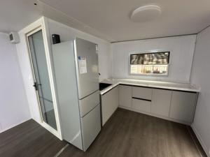 Conteneur extensible pliable à double aile avec accessoires de rénovation intégrés et personnalisables - Product Image 3