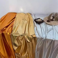 d'événement de luxe Lustre métallique toile de fond drapé feuille d'or tissu brillant pour la décoration de scène de mariage