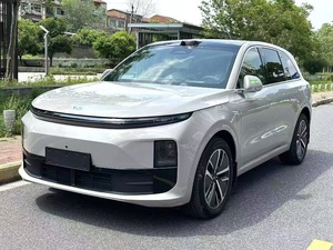 รถยนต์ Li Auto L6 SUV ปี 2024 แบบ 5 ที่นั่ง พร้อมเบาะหนังและหลังคาซันรูฟแบบพาโนรามา - Product Image 2
