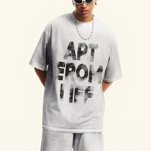T-shirt graphique vintage délavé à l'acide pour homme, coupe courte et carrée, imprimé lettres, effet usé, streetwear, tee-shirt en coton oversize, style hip-hop décontracté - Product Image 4